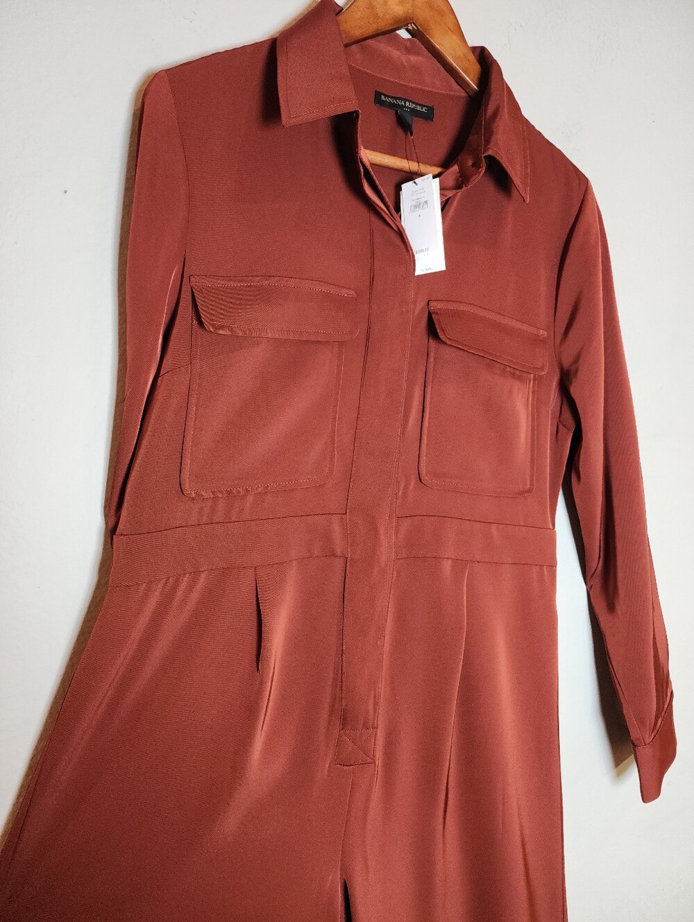 NWT Banana Republic Long Sleeve Wide Leg Trouser Satin Jumpsuit Burnt Caramel 8 - Picture 15 of 16